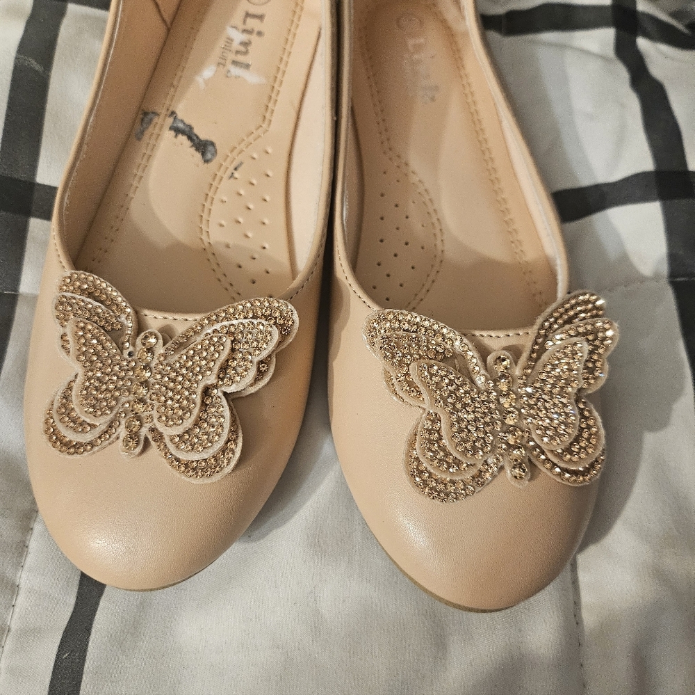 Link Beige Ballet Flats‎ with Gold Butterfly Embellishments Big Kid Size 4